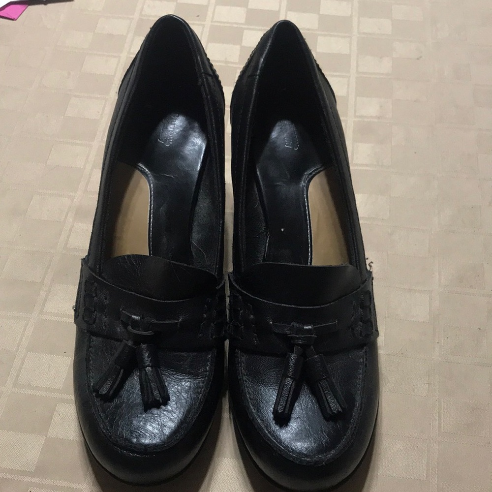 9.5 Croft & Barrow black 3” heel slip‎ on